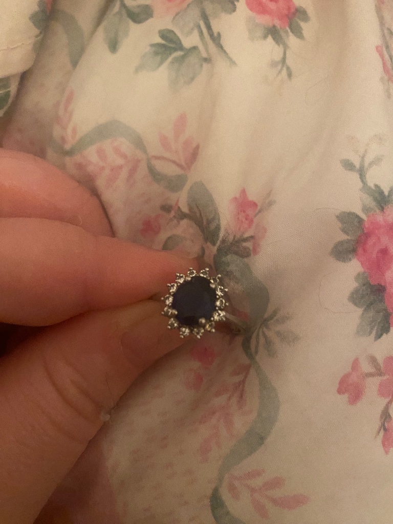 Stauer Kate Middleton Ring 7 To 75 Size 35$